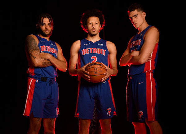 裁判认为他 裁判认为他